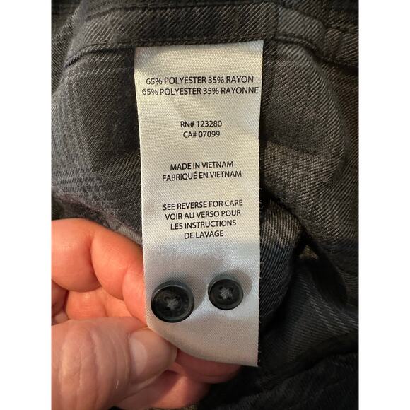 Travis Mathew Men’s Inland Button-Up Shirt Plaid Black Gray Size Large Casual - Picture 6 of 9